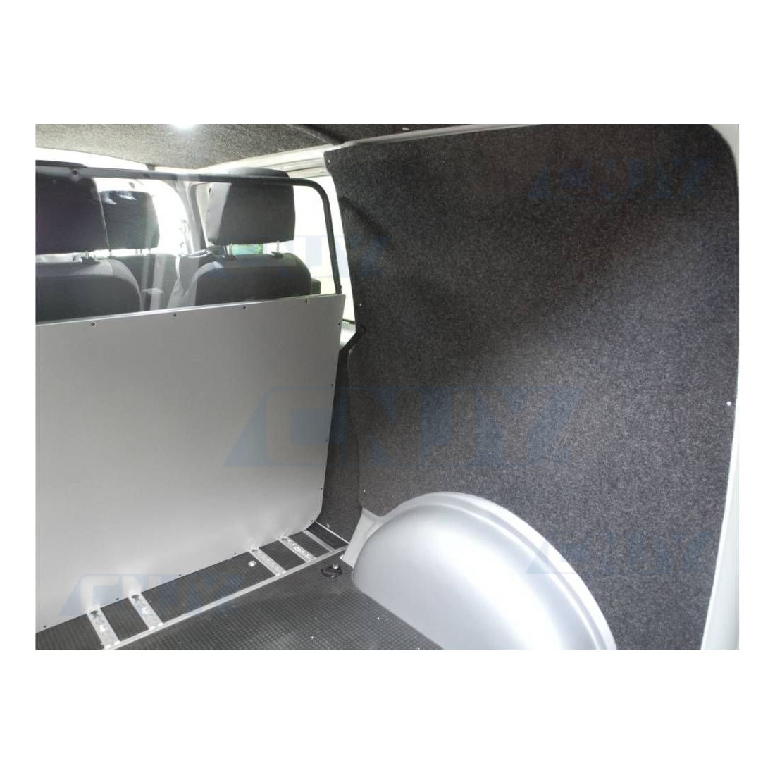 Moquette acoustique adhésive anthracite pour sellerie auto camping car  recouvrement et capitonnage automobile hifi en rouleau.