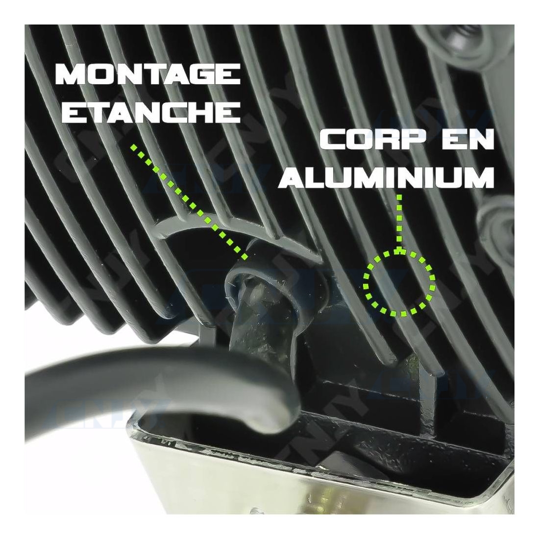 Phare de travail led 24W carré 12V 24V Gzer CNJY pour camion 4x4 auto.