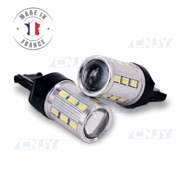 Lot de 2 Ampoules LED Titan® T20 7443 W21/5W pour feux diurne pour Opel  CASCADA