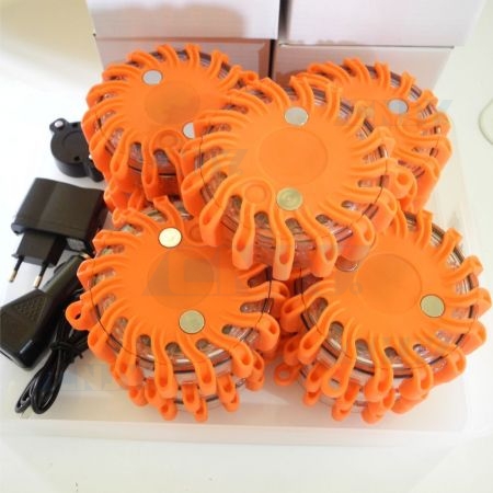 Balise de signalisation led Vzor® rouge pour balisage routier.
