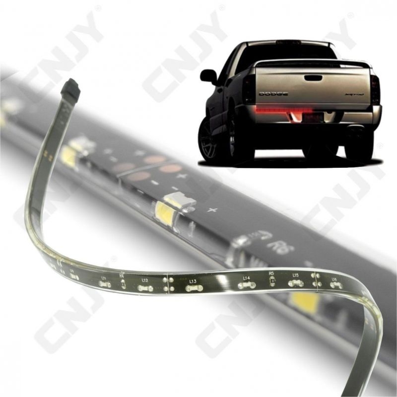 Ruban LED Auto Cordon Lumineux Tube Bande 24cm 12V Vert Voiture