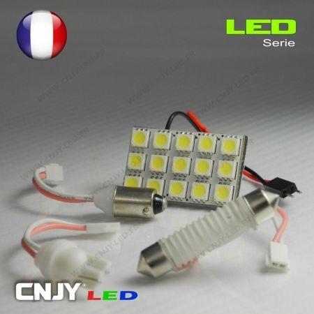 1 PANNEAU ADHESIF AVEC PRISE C5W 12V A 6 LED SMD 31MM