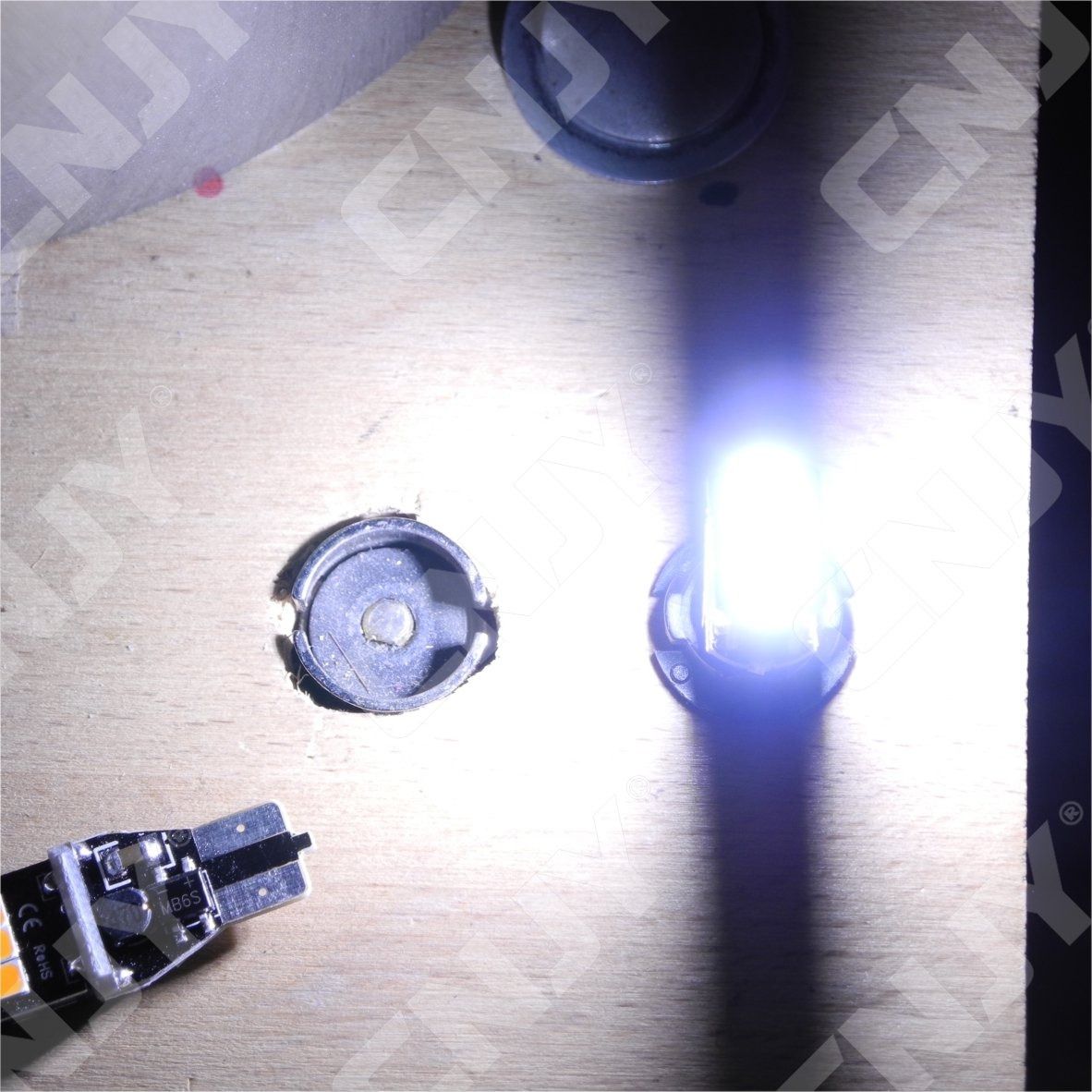 2 AMPOULES - FEUX DE RECUL LED T15 W16W VW TOURAN (1T3) ANTI-ERREUR ODB